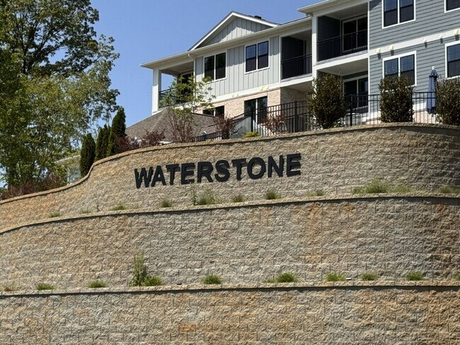 Foto del edificio - Fully Furnished Water front Community
