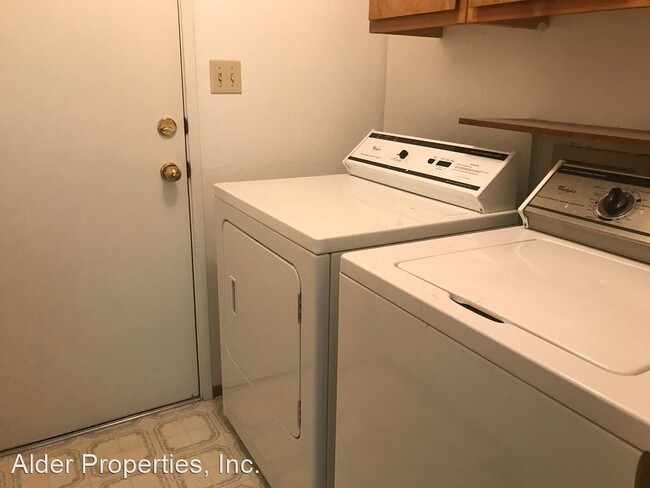 Foto del edificio - 4 br, 3 bath House - 1107 Embassy Way