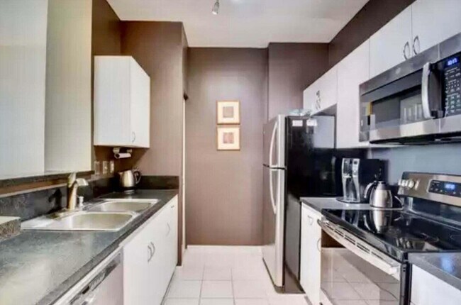 Foto del edificio - 630 S Sapodilla Ave