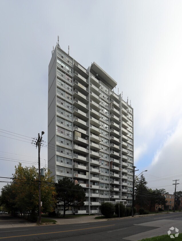Redhill Tower Apartments 355 Melvin Ave Hamilton, ON