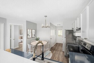 Interior Photo - Carlson Bay Luxury Apartments