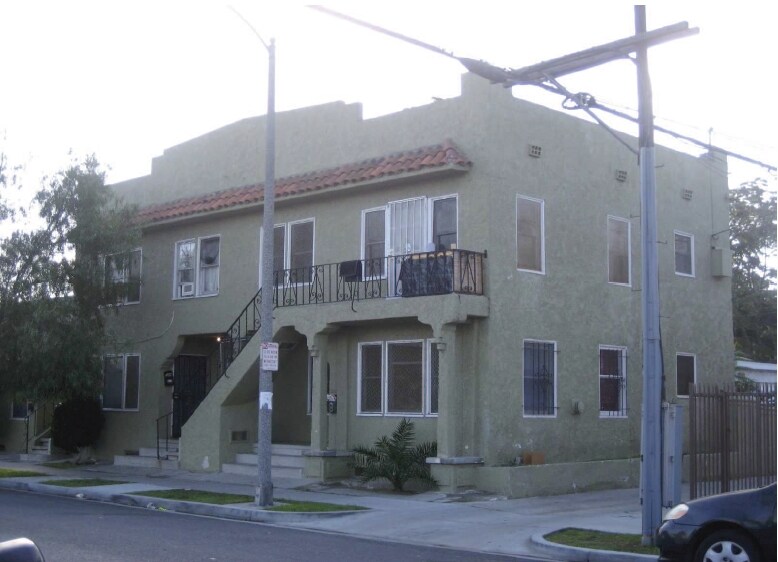 Primary Photo - 822 E 20th St