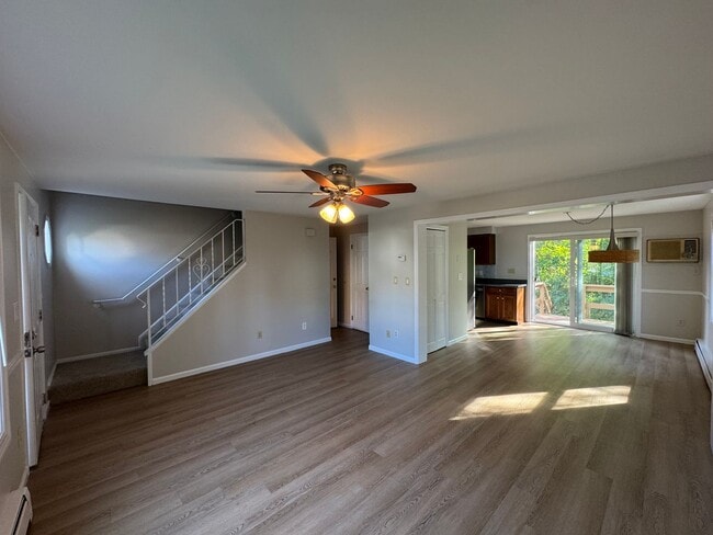 Photo - 20 Northwoods Cir House