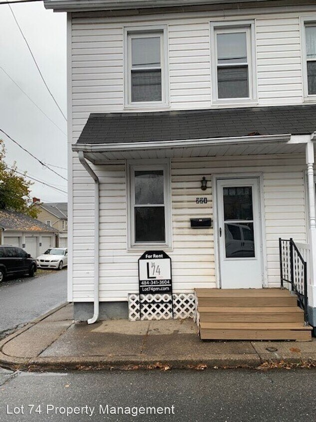2 br, 1.5 bath House 221 E Raspberry House Rental in Bethlehem, PA