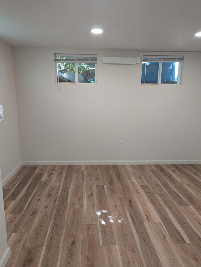 Foto del edificio - 2714 Snyder Ave