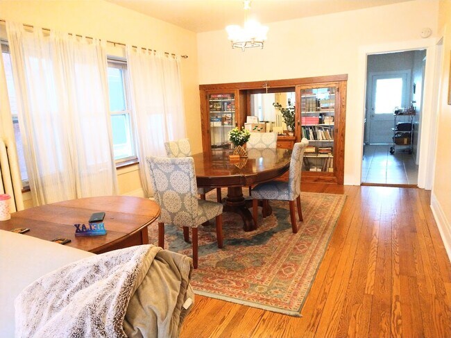 Foto del edificio - 221 S Oak Park Ave