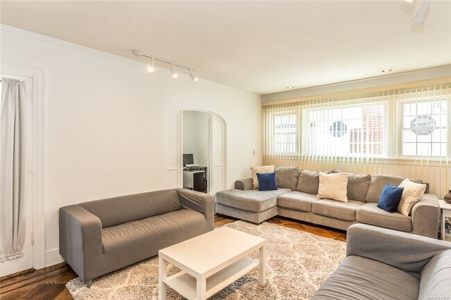 Foto del edificio - 56 N Cottage St