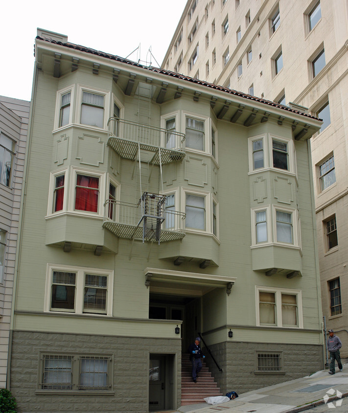 Primary Photo - 1040 Mason St