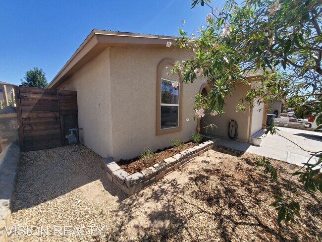 Foto del edificio - 3 br, 2 bath House - 14205 Otter Point Ct.