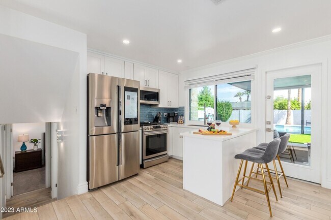Foto del edificio - 6525 N 83rd St