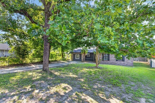 Building Photo - 103 Cambell Ct