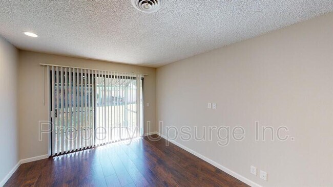 Building Photo - 540 South St