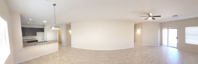 Building Photo - Anthem