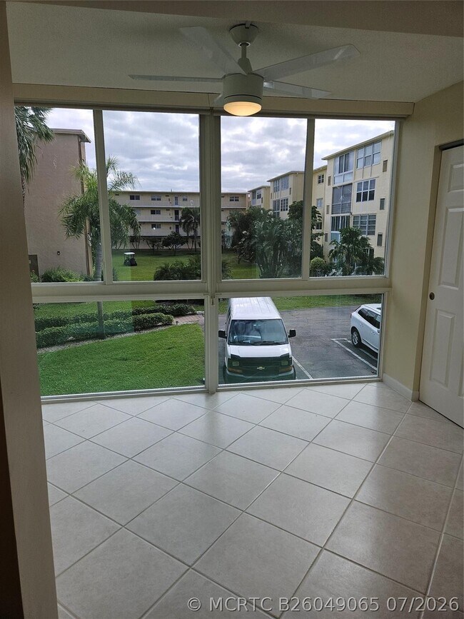 Foto del edificio - 300 NE 26th Ave