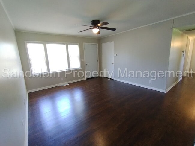 Building Photo - For Lease | Tulsa | Available Now!