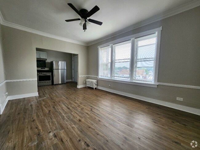 Building Photo - 7848 S Burnham Ave