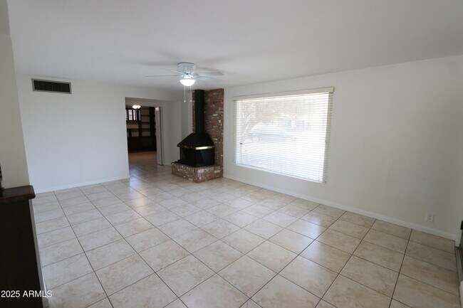 Foto del edificio - 4219 N Indian Ln