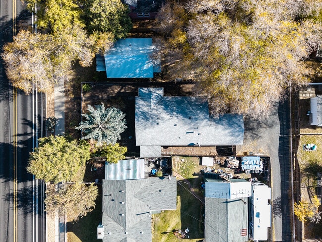 Building Photo - 545 NW Portland Ave