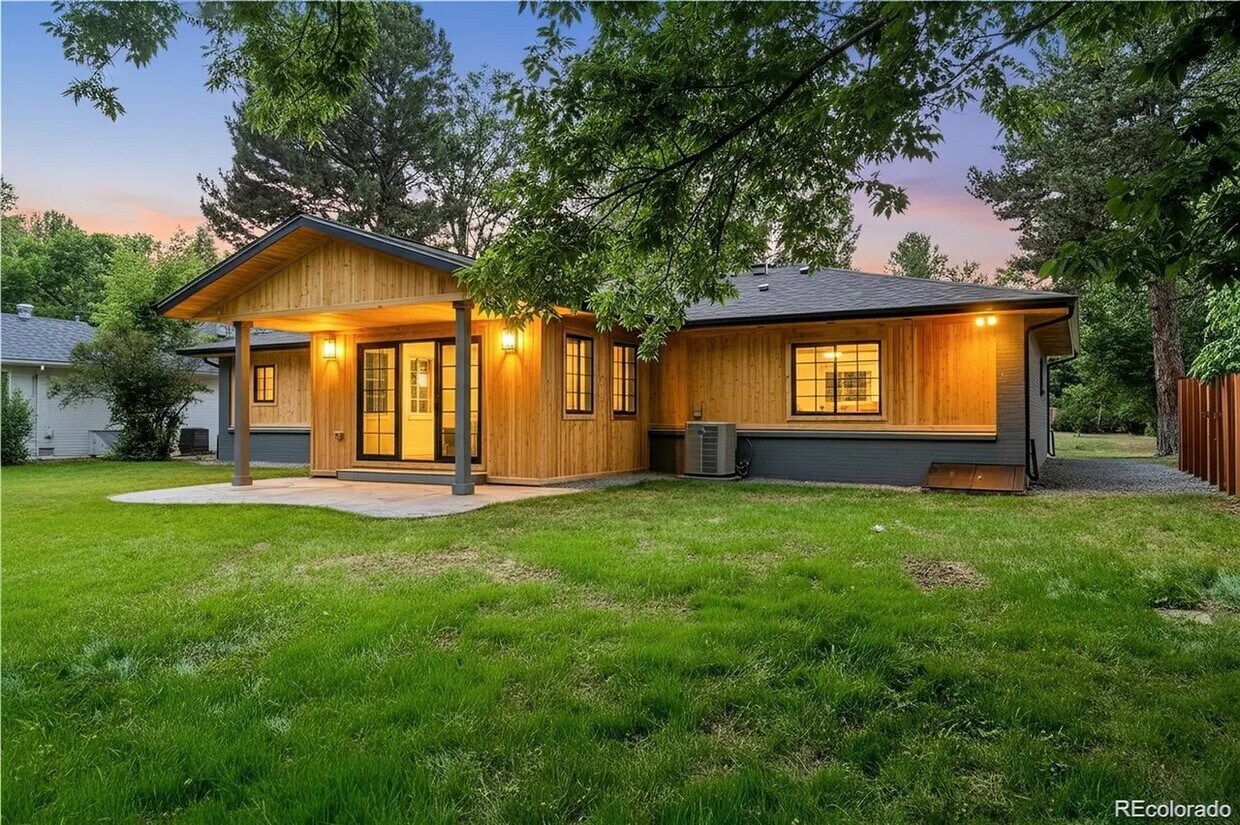 Photo - 404 S Oneida Way (Denver, CO)