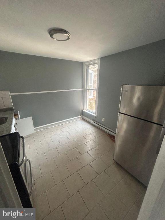 Foto del edificio - 4749 Bingham St