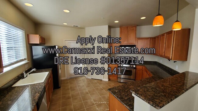 Building Photo - 1259 Milano Dr