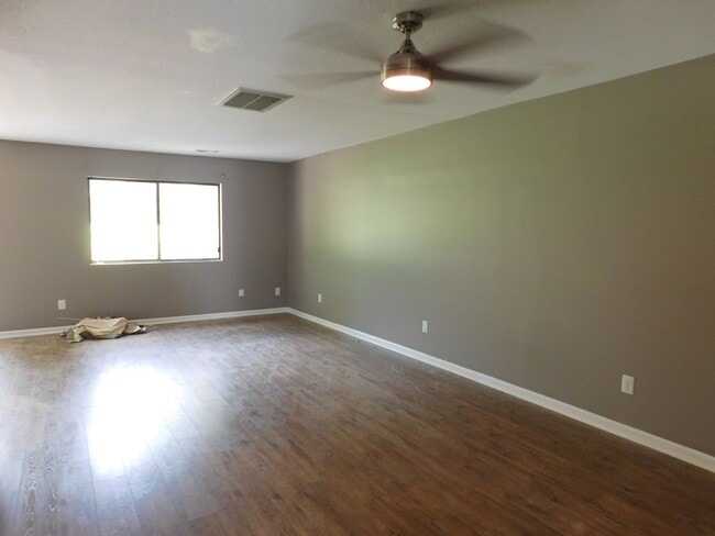 Building Photo - 149 Quarterdeck