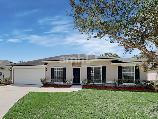 Building Photo - 14024 Fish Eagle Dr E