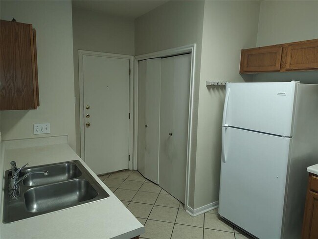 Foto del edificio - 2206 S Bagdad Rd