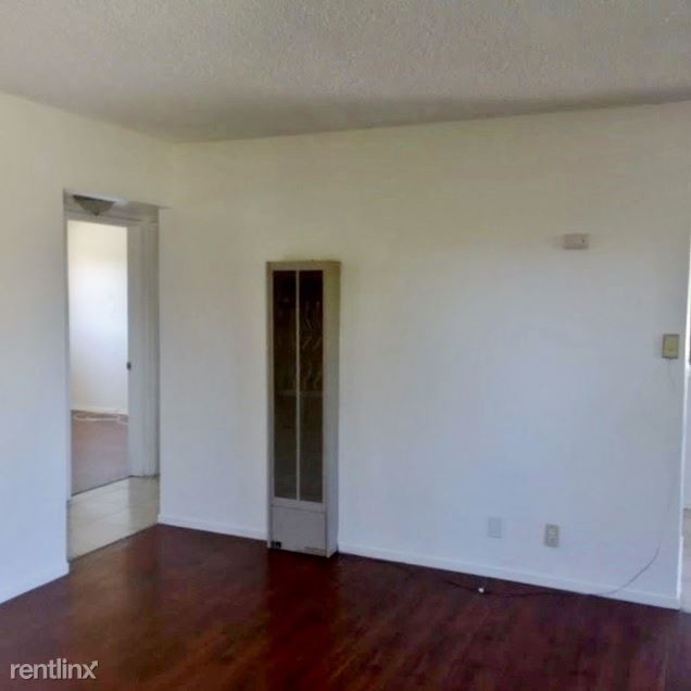 Foto del edificio - 2506 S Rosewood Ave
