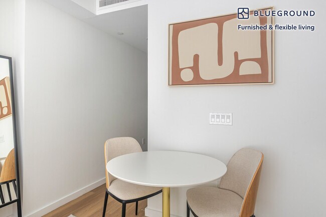 Foto del edificio - 266 W 96th St