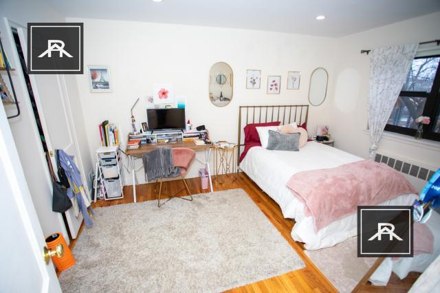 Foto del edificio - 2 bedroom in Brookline MA 02446