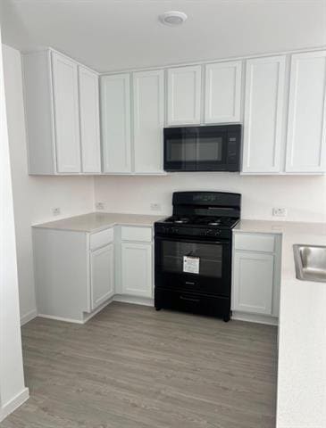 Building Photo - 12132 Thoroughbred Dr