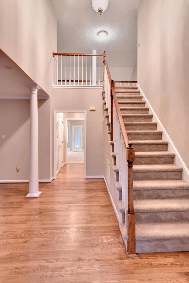 Building Photo - Beautifully Updated Cape Cod