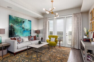 Interior Photo - The Maxwell