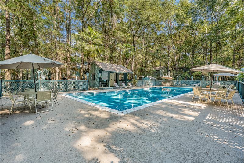 Primary Photo - 68 Summer Oaks Dr