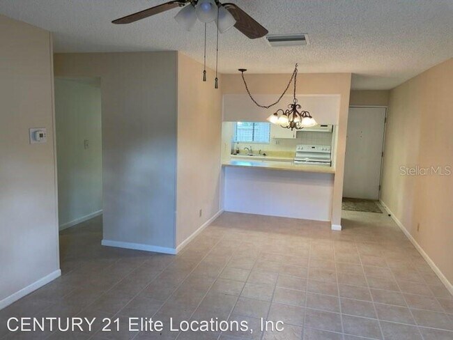 Building Photo - 2 br, 1.5 bath House - 8608 Lake Isle Dr