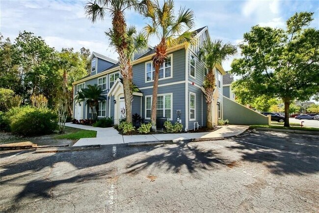 Building Photo - 5581 Rosehill Rd