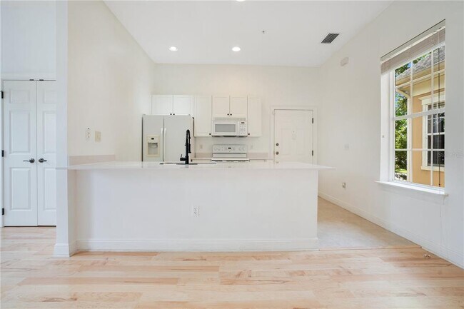 Foto del edificio - 1470 Lake Baldwin Ln