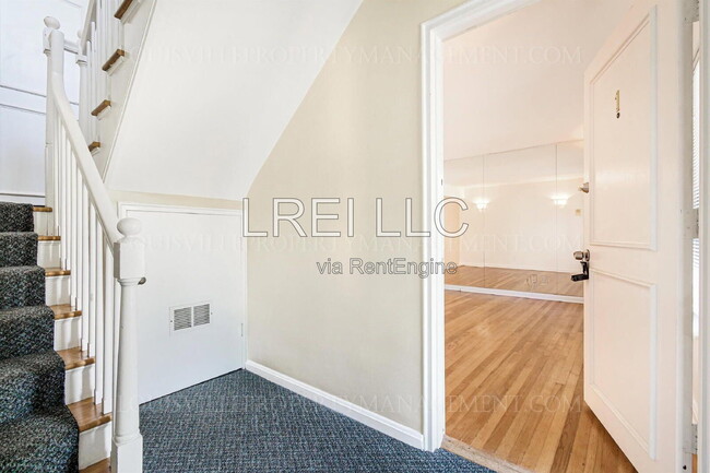 Building Photo - 4105 Stoneview Dr