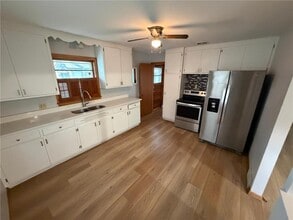 Building Photo - 2702 W 66th St