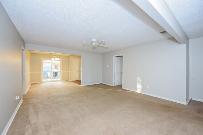 Building Photo - 228 Chadford Rd