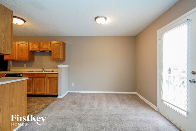 Foto del edificio - 2925 Redland Ln