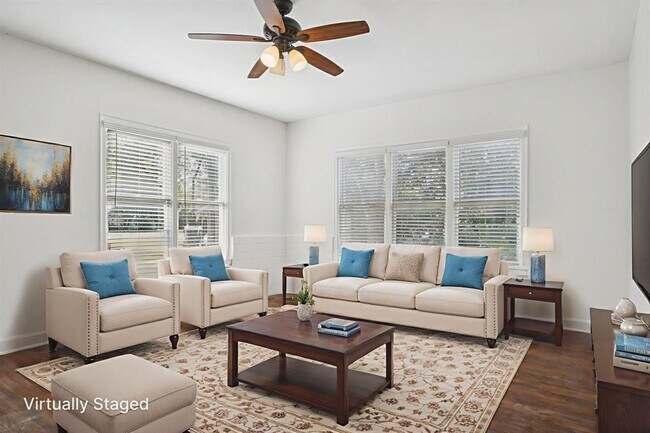 Foto del edificio - 308 Taylor Rd