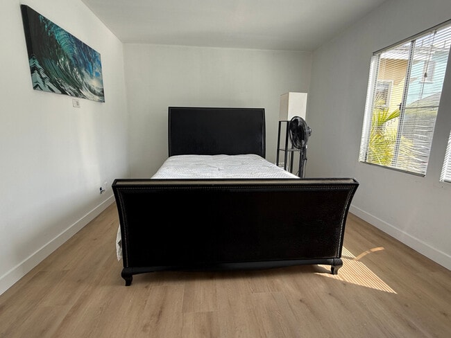 Foto del edificio - 3736 S Bentley Ave