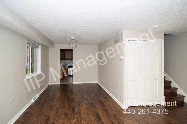 Building Photo - Beautiful 3 bedroom unit in Miles Landing....