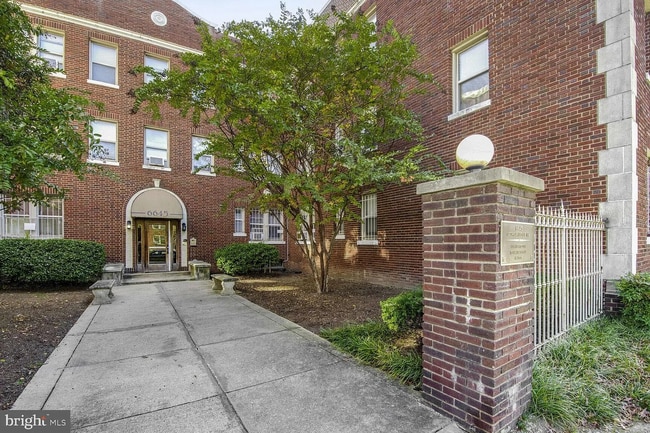 Foto del edificio - 6645 Georgia Ave NW