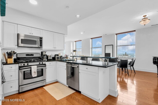 Foto del edificio - 501 Grand Ave