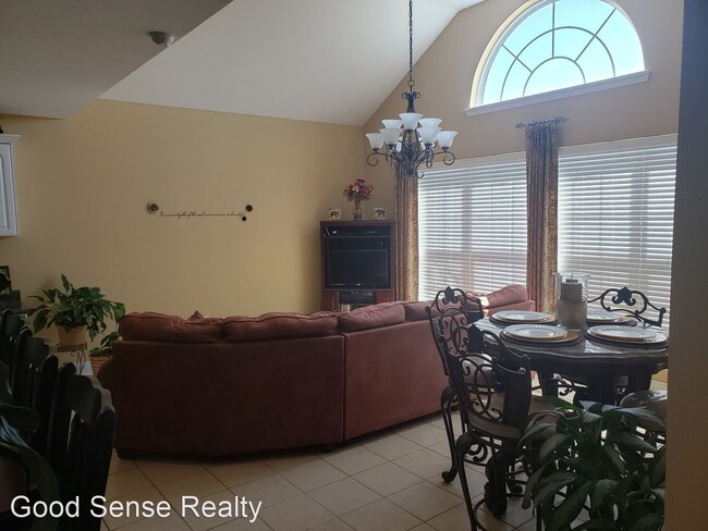 Foto del edificio - 4 br, 2.5 bath House - 4530 Logans Way