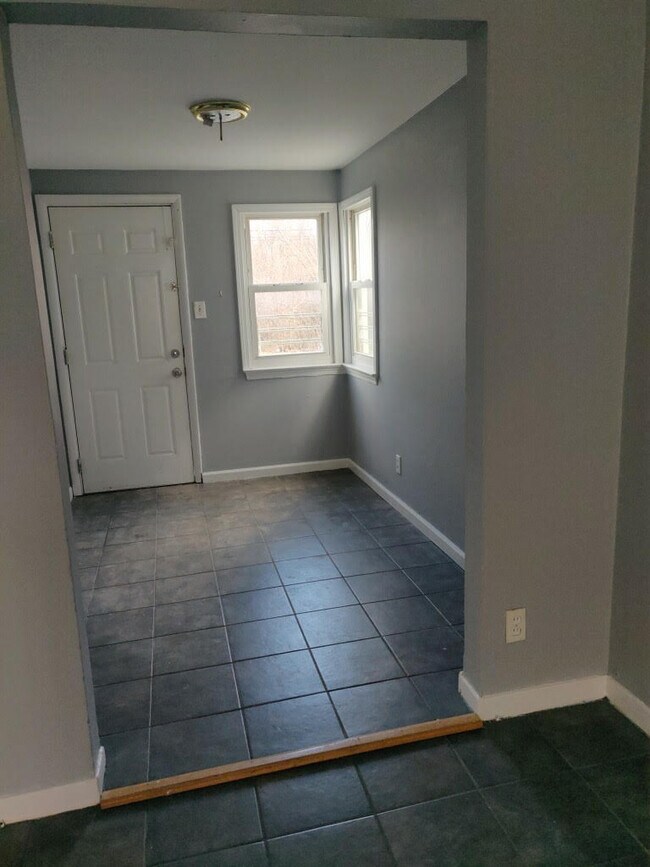 Dining Room - 780 Taunton Pl