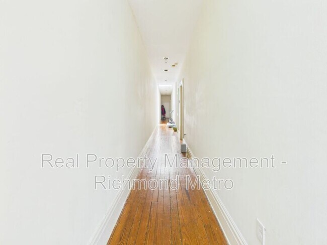 Foto del edificio - 200 W Broad St